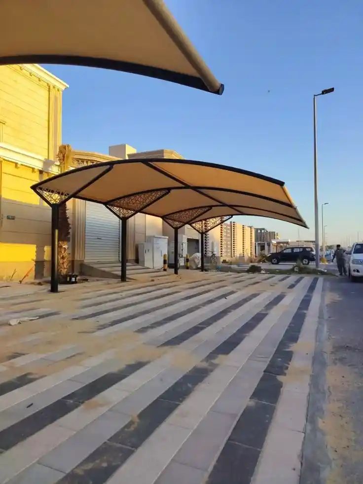 مظلات قماش مقاوم للحرارة والعوامل الجوية | عزل قوي ومثاليحماية متكاملة لمظلتك في أقصى الظروف الجوية
